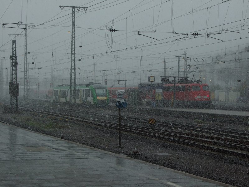 Es mu nicht immer schnes Wetter sein um Interessante Bilder zu machen.Das Wetter war heute total verrckt.15min nach der Aufnahme schien die Sonne wieder als ob nichts gewesen wre.Die Aufnahme ist gegen 12Uhr gemacht worden.Koblenz 22.11.08