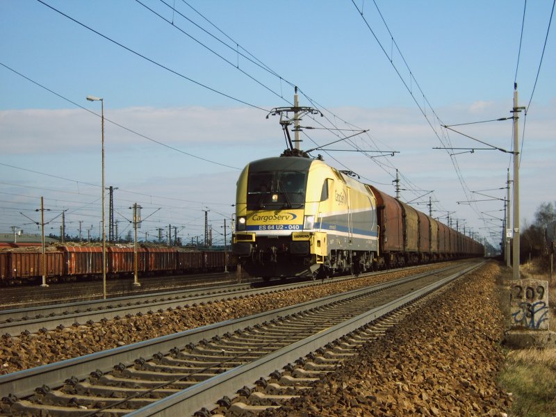 ES64 U2-040 unterwegs am 04.03.2007 auf der Westbahn zwischen Marchtrenk und Wels.
