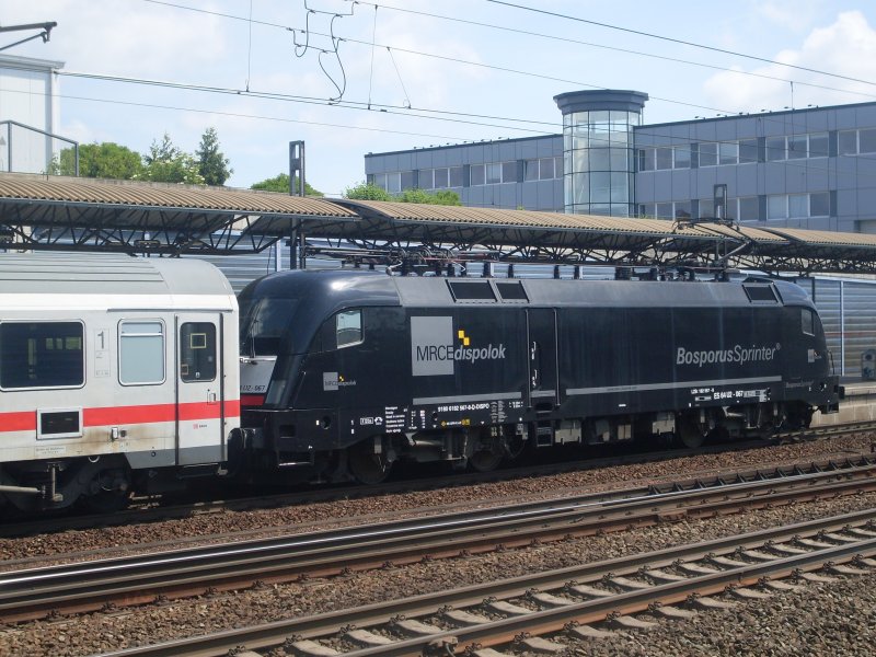 ES64 U2-067  Bosporus-Sprinter  mit DZ 2603 aus Ulm mit einem Artenreinen IC Wendezug in Hannover Messe/Laatzen