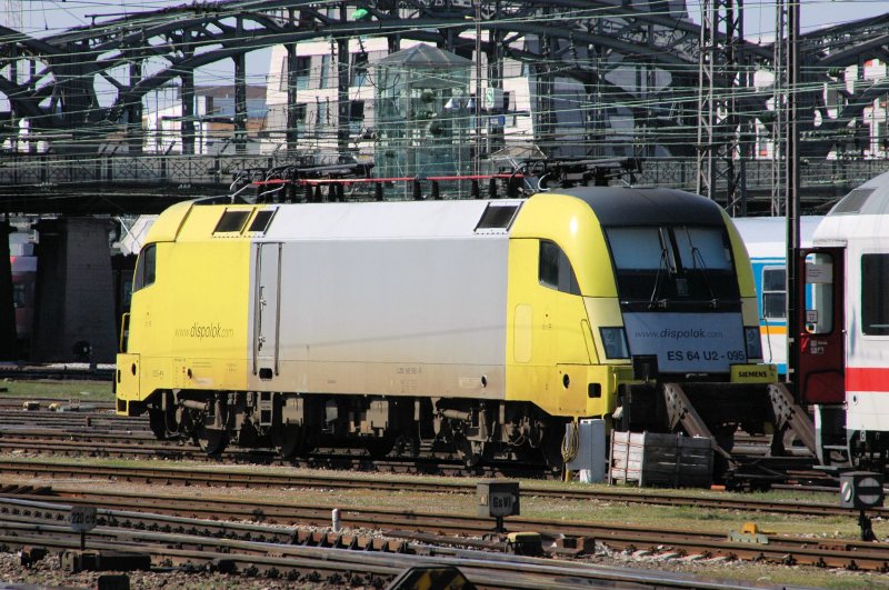 ES64 U2-095 steht seit lngerer Zeit kalt in Mnchen Hbf