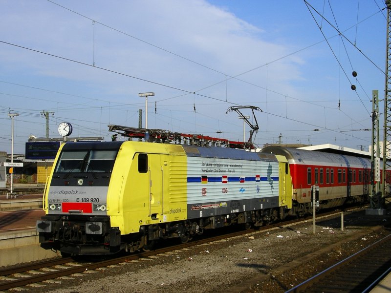 ES64F4-020 (E189 920) mit AZ Dortmund-Verona,Ausfahrt Dortmund Hbf.(12.10.2008) 