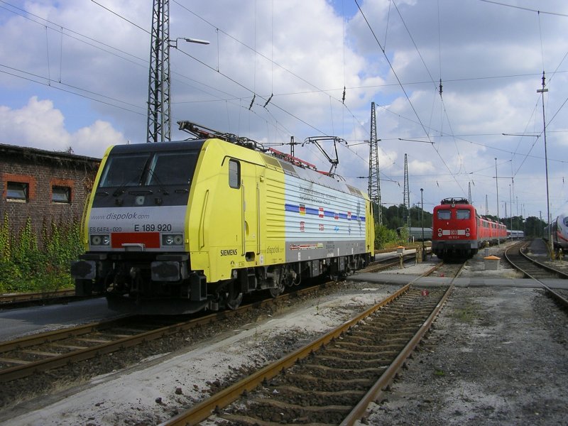 ES64F4-020,alias E189 920 Vierlnder-Lok brachte den DB AZ aus Villach nach Dortmund Hbf.(24.08.2008)  