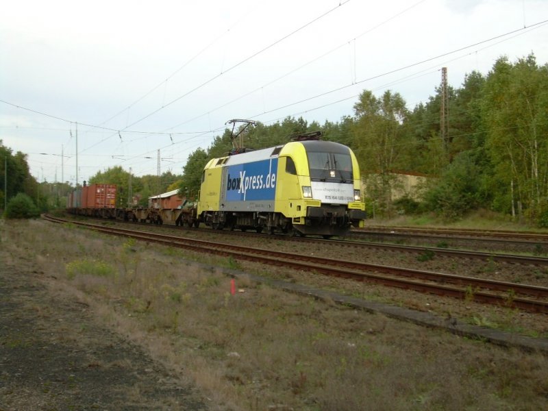 ES64U2 016 (BoxXpress) am 22.10.2006 mit Containerzug in Eystrup Richtung Hannover