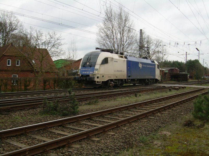 ES64U2-019 der WLB (Wiener Lokalbahnen) am 21.3.2007 bei der Durchfahrt durch den Bahnhof Eystrup an der KBS 380. Warscheinlich hat diese Lok wieder einen Zug nach Nienburg/Weser gebracht, da dies in letzter Zeit fters schon beobachtet wurde...teilweise wird dort sogar ein ganzer Zug abgestellt.