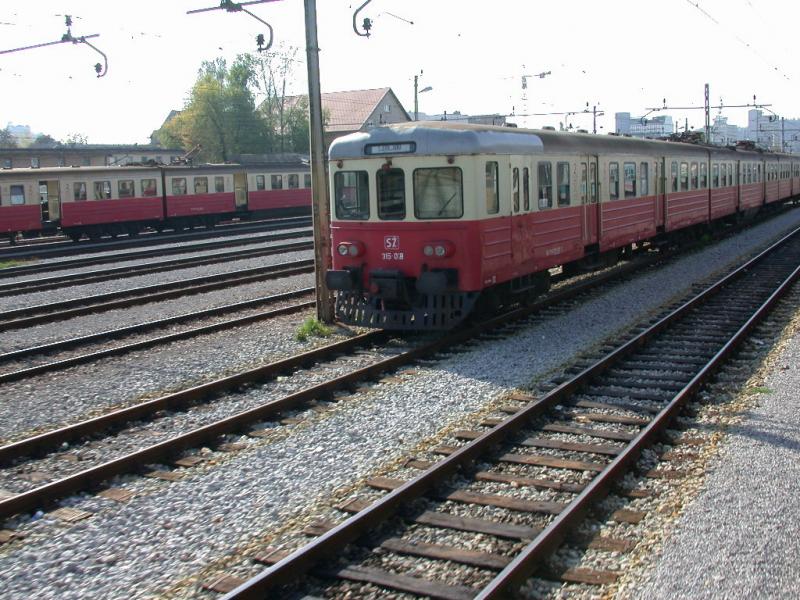 ET 315-018 der SZ in Maribor (07.10.2001)
