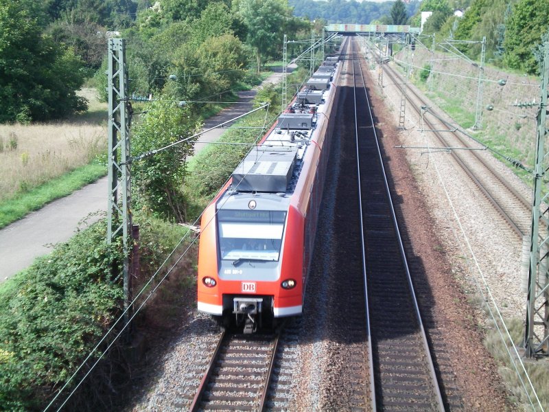 ET 425 als RE nach Stuttgart.bei Karlsruhe Durlach am 09.09.08
