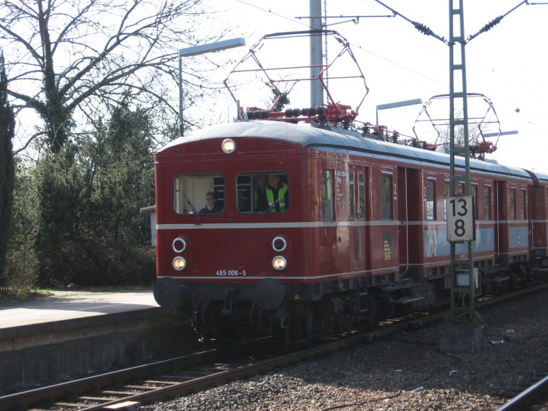 ET 65 006 bei einer Sonderfahrt im Mrz 2007. Hier gerade bei der Einfahrt in den Bahnhof Marbach (Neckar) ohne Verkehrshalt. 
