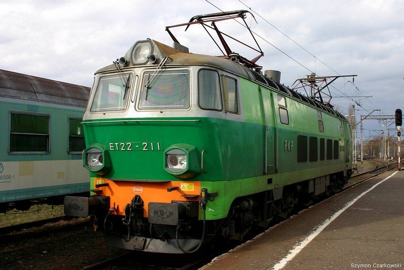 ET22-211 in Bielsko-Biala Glowna (Hbf) am 02.03.2007