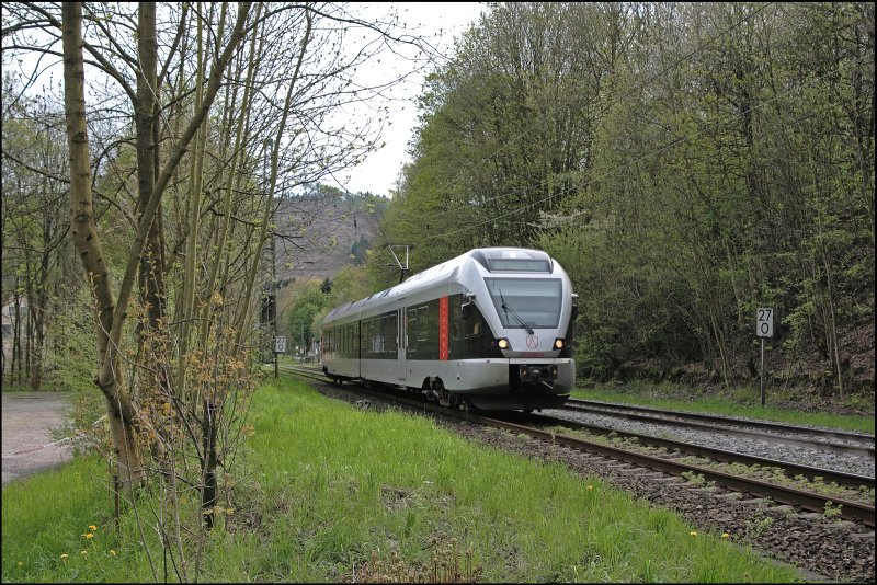 ET22001 ist in der Gegenrichtung als ABR99733, (RB91  Ruhr-Sieg-Bahn ) nach Hagen Hauptbahnhof unterwegs. (30.04.2008)
