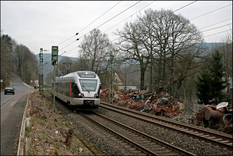 ET22005 rollt bei bei Altena (Westf) als ABR99722 (RB91  Ruhr-Sieg-Bahn ), von Hagen Hbf nach Siegen, dem n�chsten Halt entgegen. (07.03.2008)