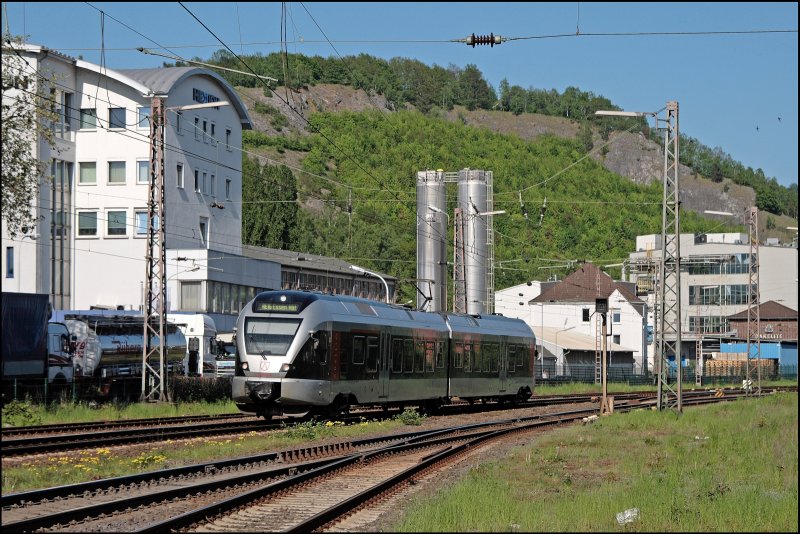 ET22007 rollt als ABR99683, (RE16  Ruhr-Sieg-Express ) aus Iserlohn, in Letmathe ein...... (08.05.2008)
