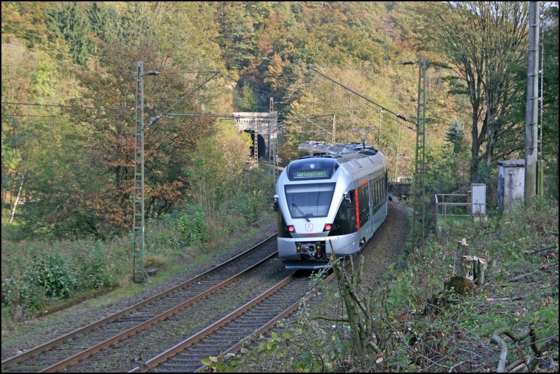 ET23006 und ET23009 fahren whrend einer Schulungsfahrt bei Plettenberg Richtung Siegen. (08.10.07)