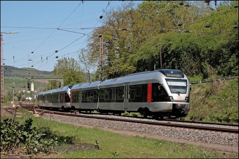 ET23007 und ET22004 fahren als ABR99648, (RE16  Ruhr-Sieg-Express ) von Essen Hbf nach Siegen, und werden in wenigen Minuten Letmathe erreichen. (04.05.2008) 

