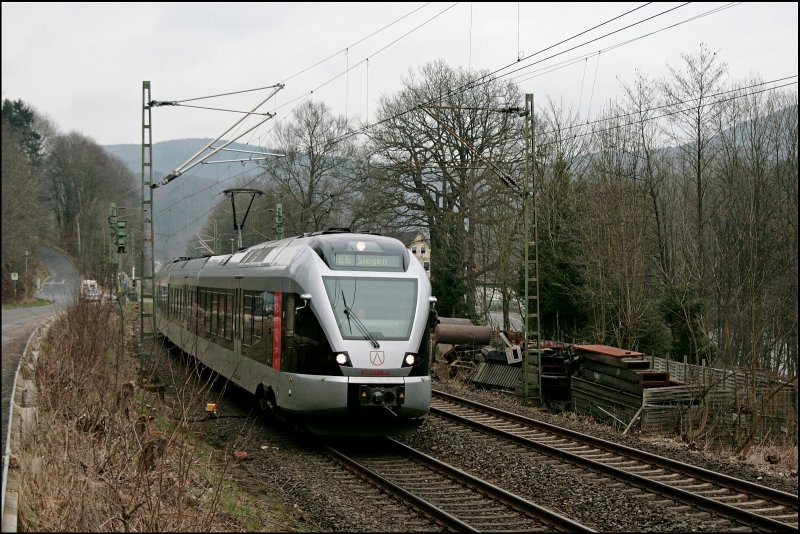 ET23008 verkehrt als ABR99642 (RE16  Ruhr-Sieg-Express ), von Essen Hbf und Siegen, und wird in Krze Altena (Westf) erreichen. (07.03.2008)