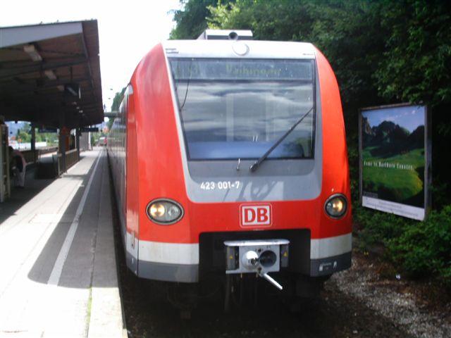 ET423 im Bahnhof Backnang bei Stuttgart
Photo by DJ.Anand