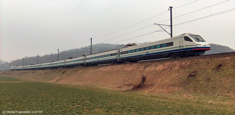 ETR 470  Cisalpino  als CIS 155  Stuttgart Hbf - Milano Centrale am 24.01.04 bei Rafz 