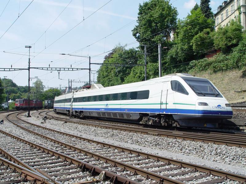 ETR 470  Cisalpino  als CIS 156 Milano Centrale - Stuttgart Hbf am 12.07.03 bei Schaffhausen