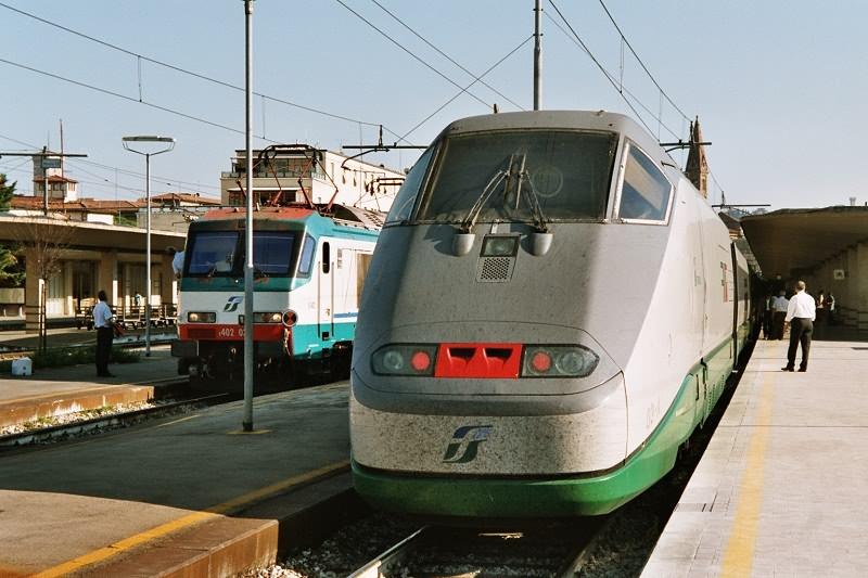 ETR500 und E402.036 in Firenze S.M.N. am 22.9.2004