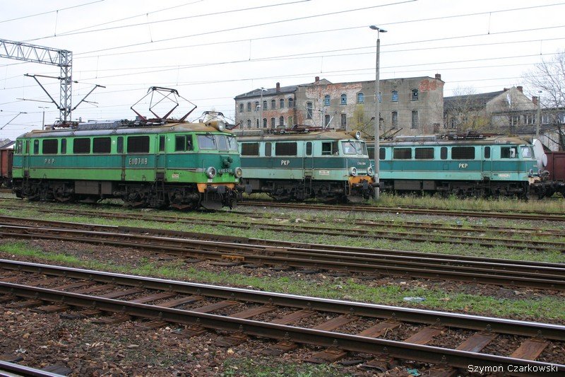 EU07-118, ET41-009 und ET41-104 in Bielsko-Biala am 06.11.2006