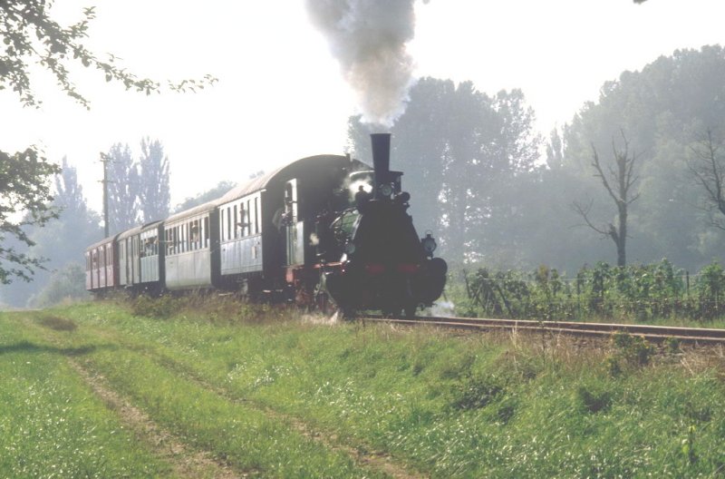 Eurovapor,das  Chanderli  unterwegs von Haltingen nach Kandern
in den 1980er Jahren(Archiv P.Walter)