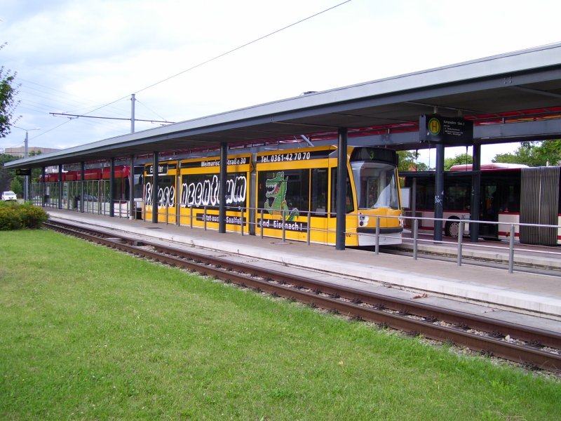 EVAG 702 als Linie 3 nach Windischholzhausen, am 09.07.2007 an der Endhaltestelle Europaplatz.