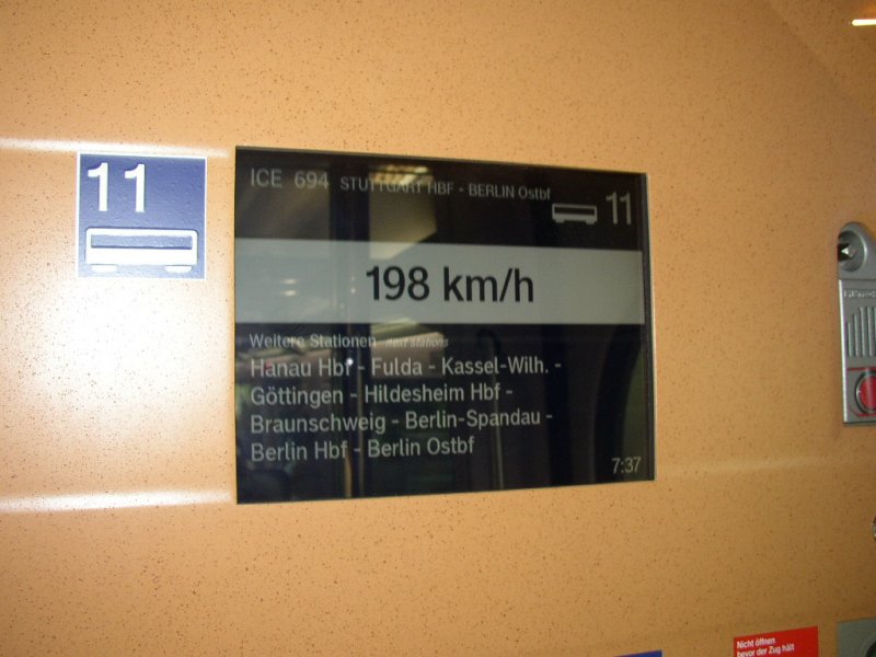 Fahrgastinformation im ICE 694 (Stuttgart Hbf - Frankfurt a. M. Hbf - Berlin Ostbhf)!!!    21.07.06