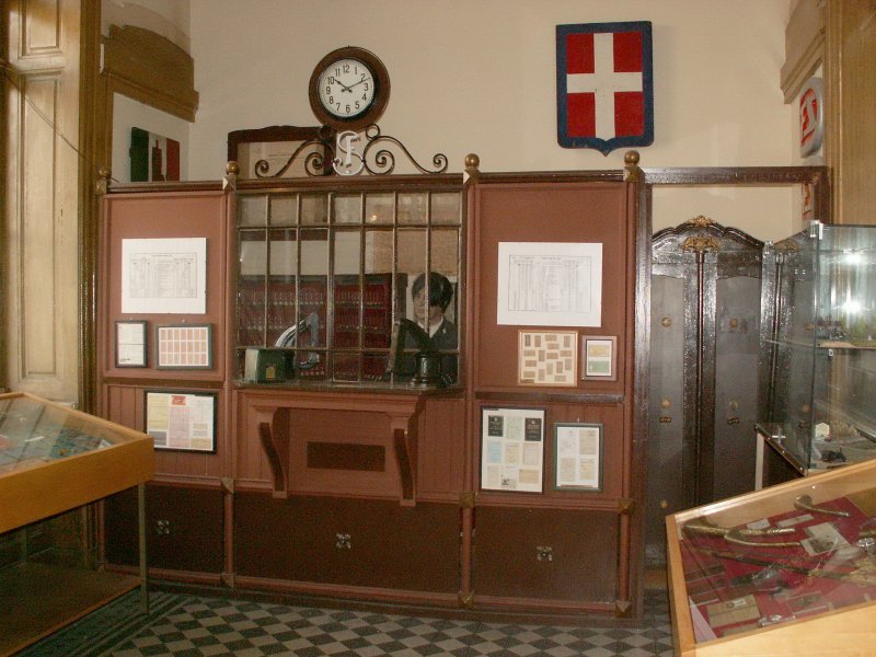 Fahrkartenschalter aus der k.k.StB.Zeit im Eisenbahnmuseum Triest Campo Marzio.04.06.08