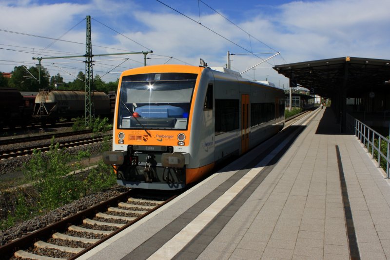 FEG 30411 von Holzhau nach Freiberg hat nur noch ein paar Meter bis zum Erreichen des Ziels vor sich. 27.04.09