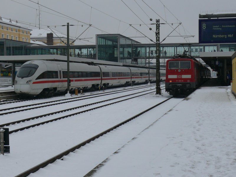 Fernverkehr und Regionalverkehr in Regensburg Hbf