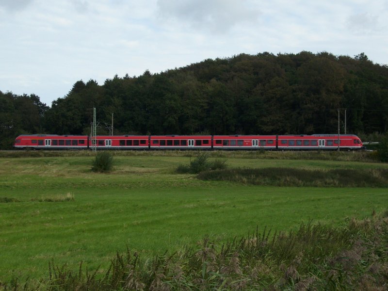 Flirtwurm 429 am 10.September 2009 unterweges ber Rgens Schienen.