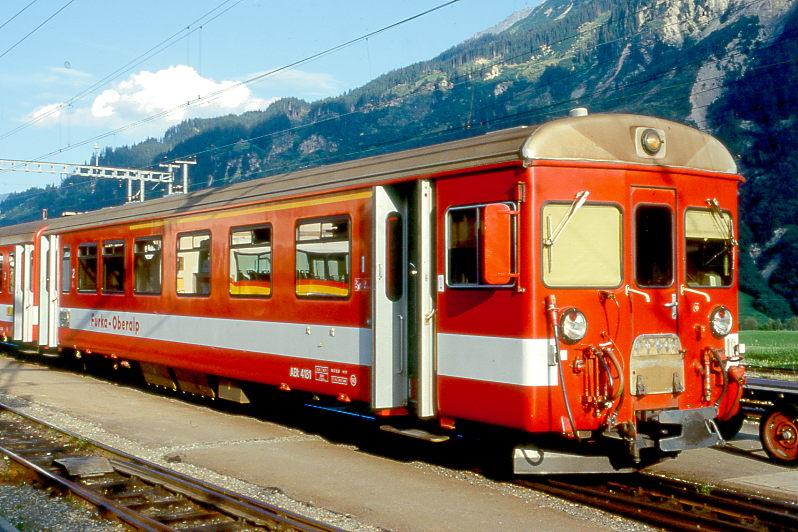 FO - ABt 4181 am 27.08.97 in DISENTIS - nachbeschaffte STEUERWAGEN-Serie fr vierteilige Pendelzge mit Deh 4/4II - Baujahr 1987 - ACMV/SIG/BBC - Gewicht 15,50t - LP 17,91m - 24 Sitzpltze 1.Klasse, 19 Sitzpltze 2.Klasse - zulssige Geschwindigkeit km/h 90 - Hinweis: Die Steuerwagenserie besteht aus 2 Wagen mit den Nummern 4181 - 4182. Wagen noch in alter Lackierung.

