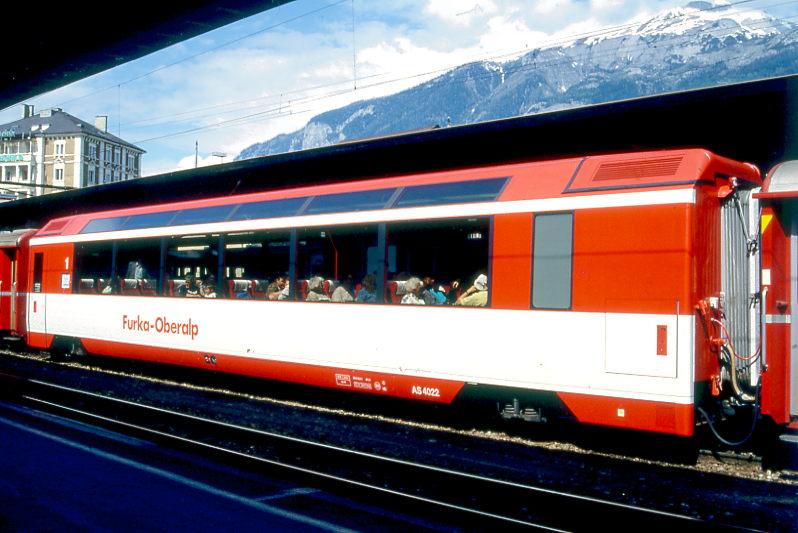 FO - AS 4022 am 13.05.1994 in ST.MORITZ - PANORAMAWAGEN fr den Einsatzt im Transitverkehr - Baujahr 1993 - BREDA - Gewicht 18,90t - LP 18,50m - 48 Sitzpltze - zulssige Geschwindigkeit km/h 90 - Hinweis: Die Panoramawagenserie besteht aus 10 Wagen mit den Nummern 4021 - 4030. Die BVZ beschaffte 4 baugleiche Panoramawagen mit den Nummern 2011 - 2014.
