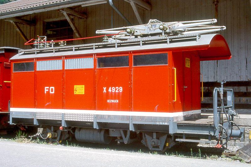FO - X 4929II am 22.05.1997 in BRIG - HEIZWAGEN - 1 offene Plattform - Baujahr 1914 - Lyon - Gewicht 11,00t - LP 7,47m - zulssige Geschwindigkeit km/h 45 - =15.04.1986 - Lebenslauf: BFD K 410 - 1925 FO K 410 - 1959 Gkv 4420 - 1969 Gkv 4420 - 15.04.1986 X 4929II - Hinweis: Die ursprngliche Fahrzeugserie bestand aus 10 Wagen mit den Betriebsnummern K 401 - 410.
