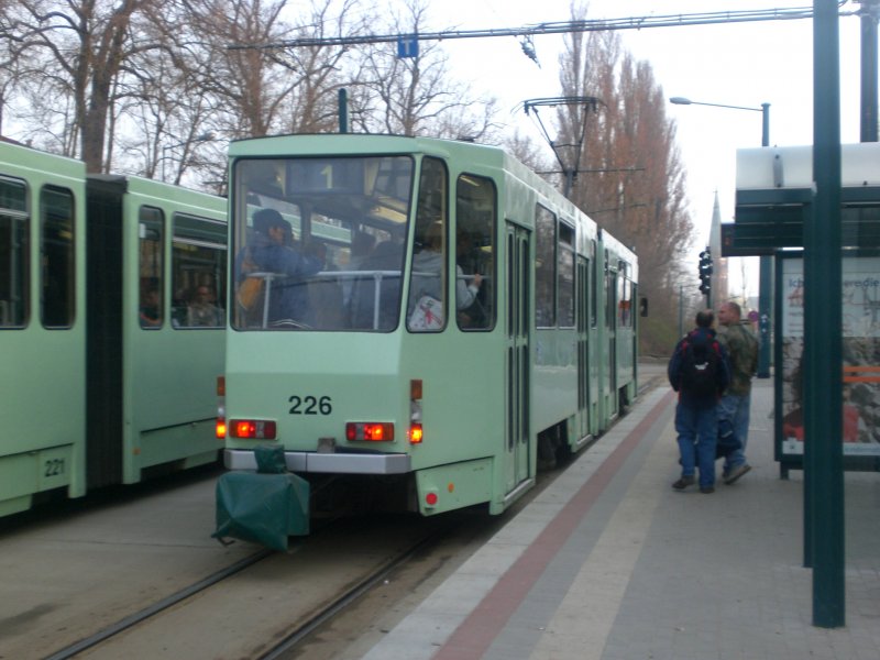 Frankfurt(Oder): Straenbahnlinie 1 nach Lebuser Vorstadt am Bahnhof.