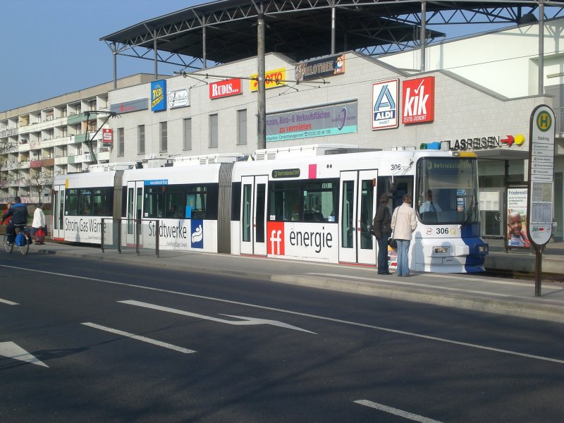 Frankfurt(Oder): Straenbahnlinie 3 nach Betriebshof an der Haltestelle Sdring.