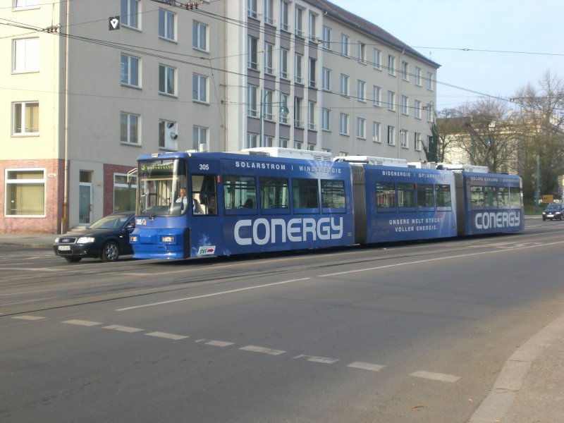 Frankfurt(Oder): Straenbahnlinie 3 nach Europa-Universitt an der Haltestelle Zentrum.