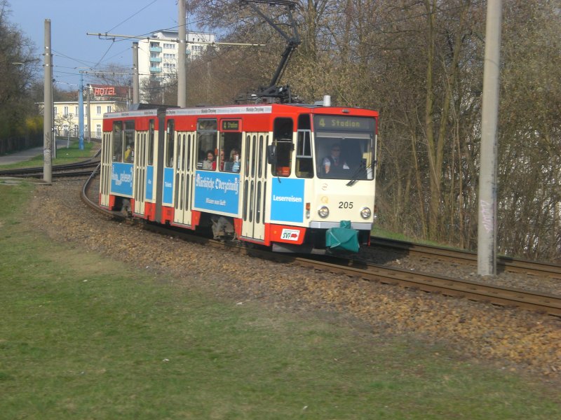 Frankfurt(Oder): Straenbahnlinie 4 nach Stadion nahe der Haltestelle Dresdener Platz.