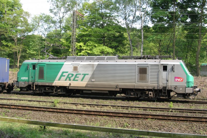 FRET 437011 am 23.4.09 in Duisburg-Neudorf