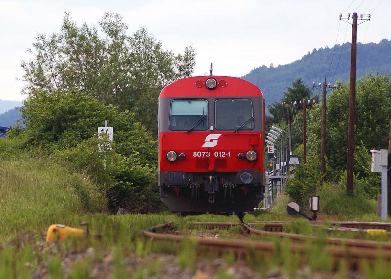 Frontalaufnahme von CS-Steuerwagen 80-73 012 der mit REX2793 von Wien S�dbahnhof nach Oberwart f�hrt. Pinkafeld, 31.05.2009