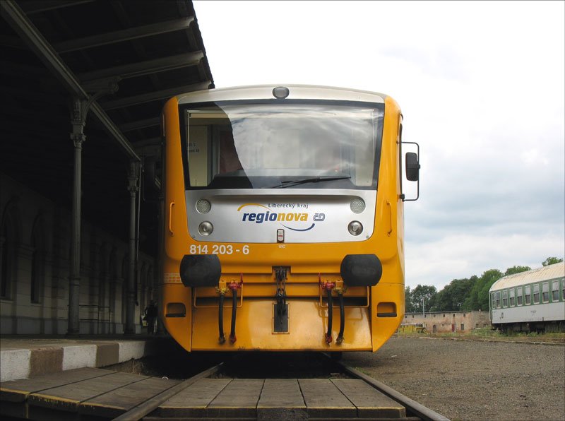 Frontansicht von 814 204 regionova Liberecy kraj (Bezirk Reichenberg) - 07.07.2007
