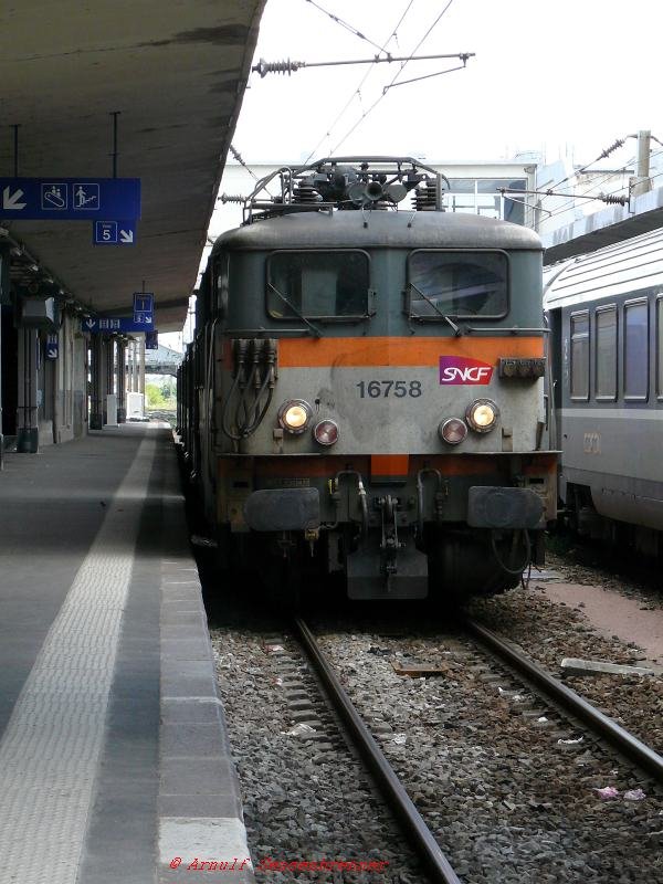 Frontansicht der BB16758 im Mlhauser Hauptbahnhof.

18.05.2007 Mulhouse Ville