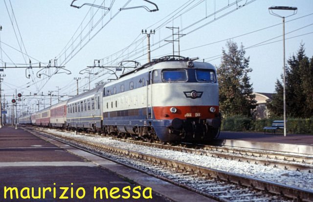 FS E444 044 - Milano Rogoredo - 14.10.1990