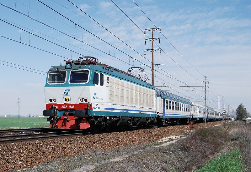 FS E632 041 near Tortona on the 22nd of March in 2008