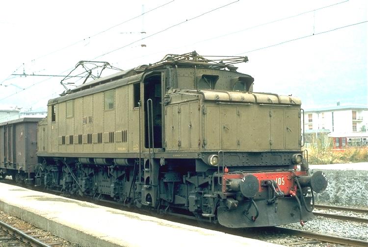 FS Oldtimer E 626.105 in Tirano (Foto 1988)