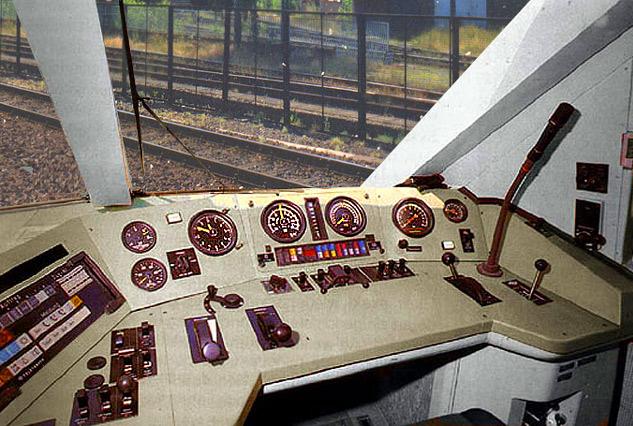 Fhrerstand des ICE-Experimental.
Aufn.1987