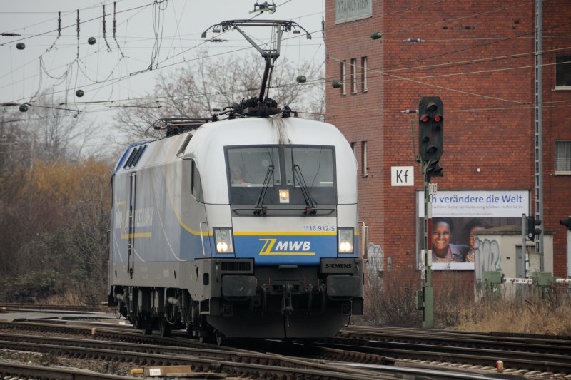 Fr eine Aufnahme zu schade... Tele-Serie von 1116 912-5. (Kranichstein, 10.03.09).