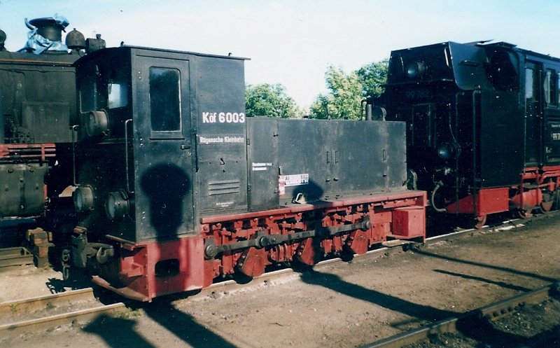 Fr Rangieraufgaben beim Rasenden Roland in Putbus ist die Kf 6003 zu stndig.An einem Junitag 1998 stande die Lok in der Einsatzstelle Putbus.