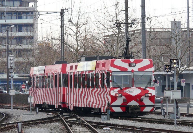 FW -  Pendelzug mit Triebwagen Be 4/4 13 und Steuerwagen im FW Bahnhofsareal von Wil am 04.01.2008
