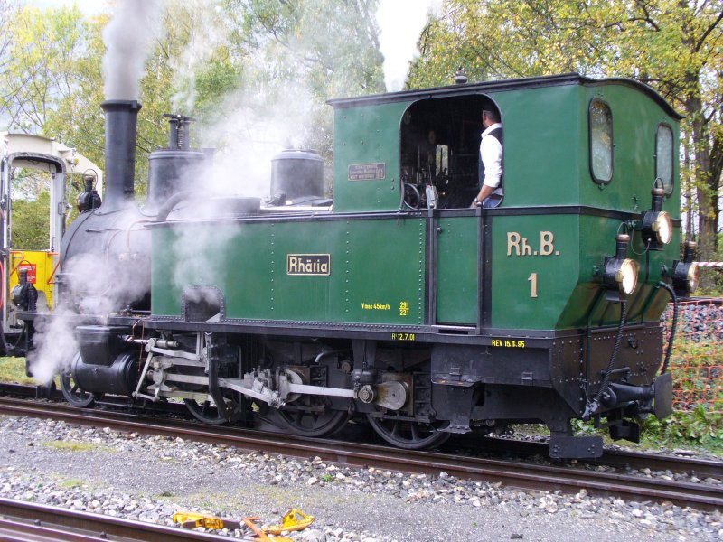 G 3/4 1 im Bahnhofsareal von Untervaz am 29.10.2006 beim Grossen Dampfloktreff und viel Regen.....
