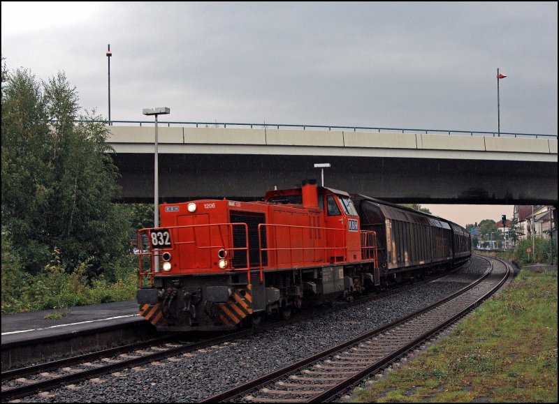 G1206 (832) der RBH bringt den Abendlichen Gterzug von Brilon nach Schwerte(Ruhr).